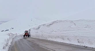 Palandöken Geçidi'nde karla mücadele mesaisi