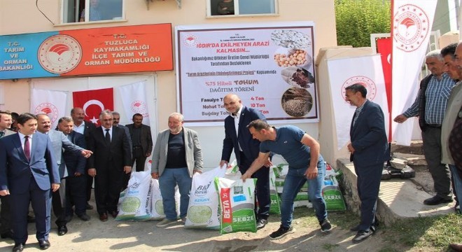 Çiftçilere tohum dağıtımı gerçekleştirildi