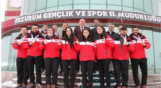 Öztürk’ten milli sporculara tebrik