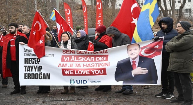 İsveç te UETD’den Cumhurbaşkanı Erdoğan a destek