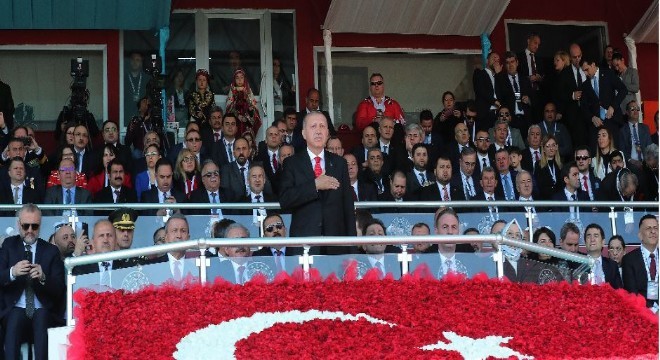 ‘Biz tarihi Çanakkale de kanımızla yazdık’