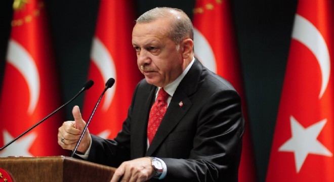 ‘Türkiye dimdik ayakta duruyor’